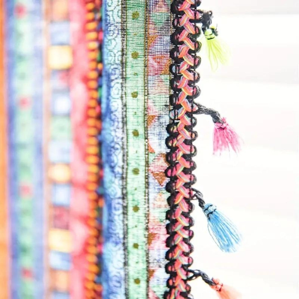 Colourful Tassel Curtains with Light Filtering for Boho Chic Interior – Durable and Machine Washable