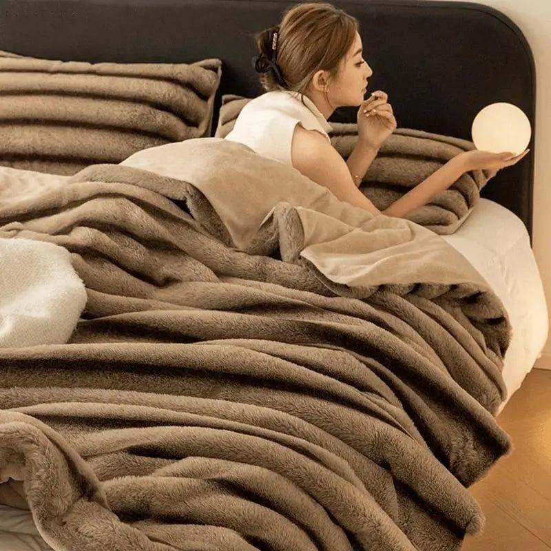 Luxury Fleece Winter Blanket in Various Colours – Comfortable, Anti-Pilling, Available in 100x160 cm, 130x160 cm, 160x200 cm