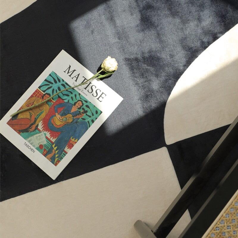 Artistic Black and White Rug – Comfortable and Versatile Carpet for Modern and Classic Interiors