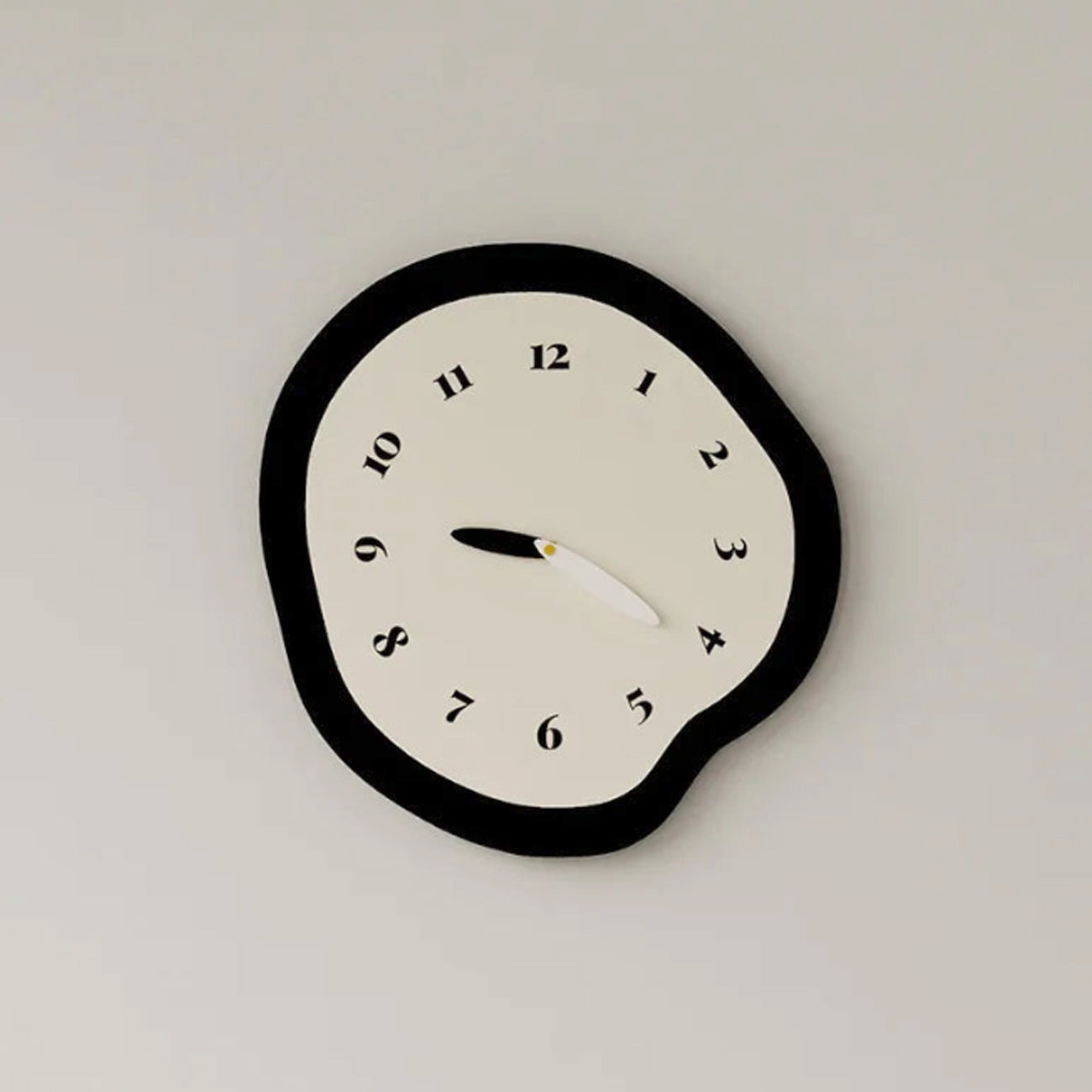 Abstract Silent Wall Clock Large with Modern Design – Stylish Clock for Living Room and Bedroom, Available in Two Sizes