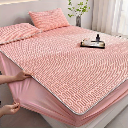 Ultra-Soft Cooling Latex Mattress Set with Breathable Pillow Covers for Refreshing Sleep-3