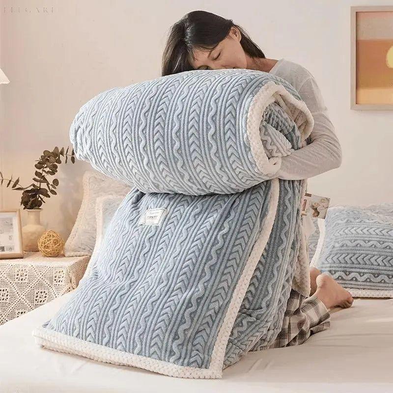 Warm and Cosy Thermal Blanket Made of Polyester – Machine Washable, Available in Various Sizes and Colours